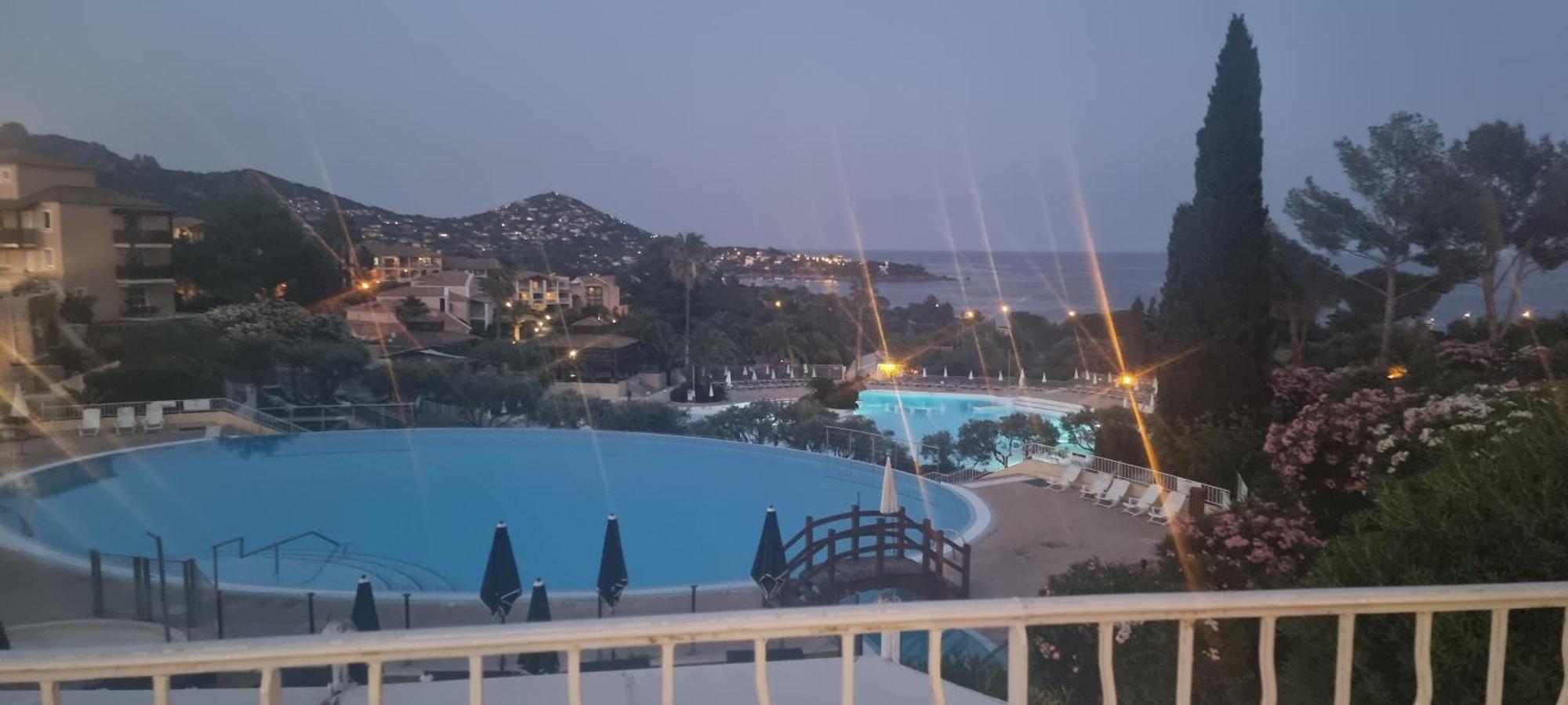 Agay Cap Esterel Le Hameau F2 Clim Plein Sud Dernier Etage Magnifique Vue Mer Saint-Raphaël Exteriör bild