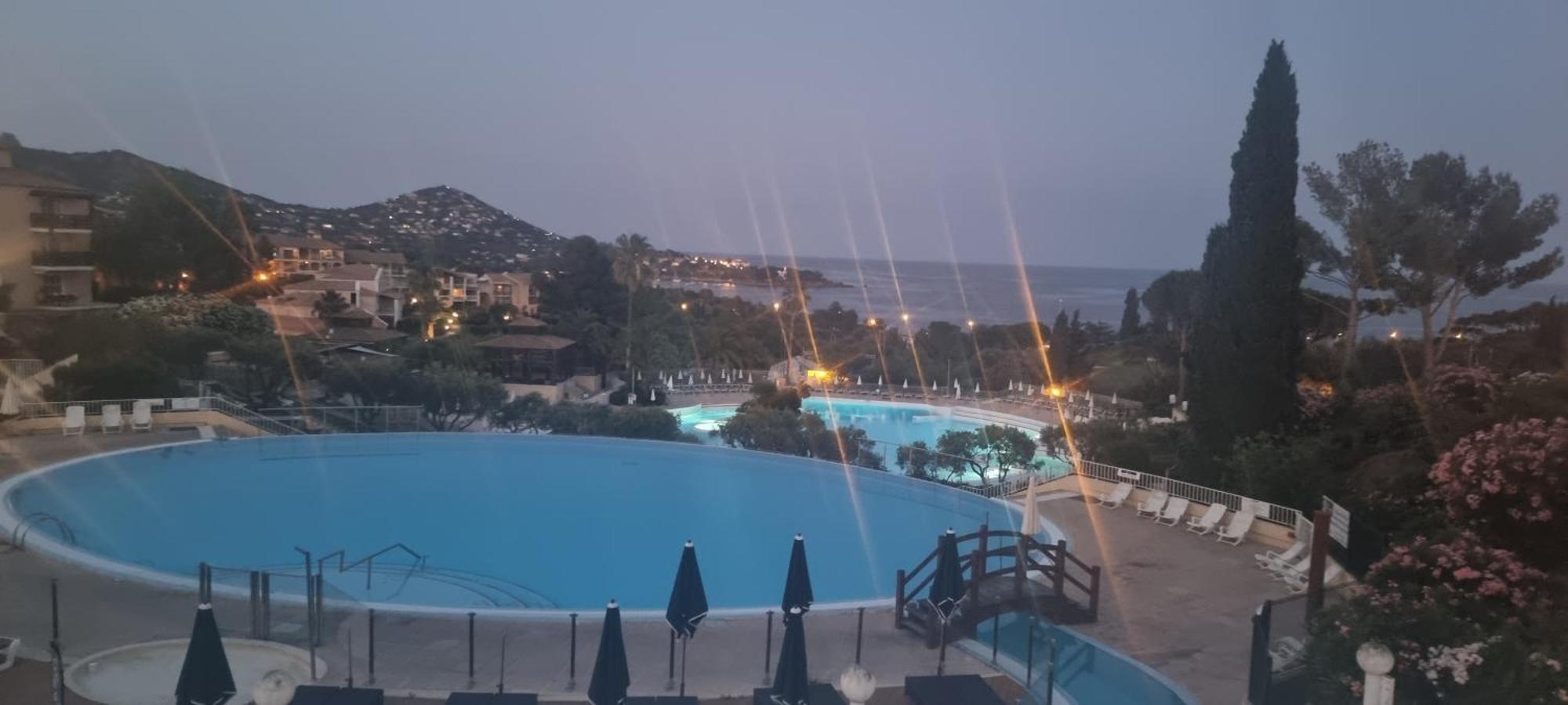 Agay Cap Esterel Le Hameau F2 Clim Plein Sud Dernier Etage Magnifique Vue Mer Saint-Raphaël Exteriör bild