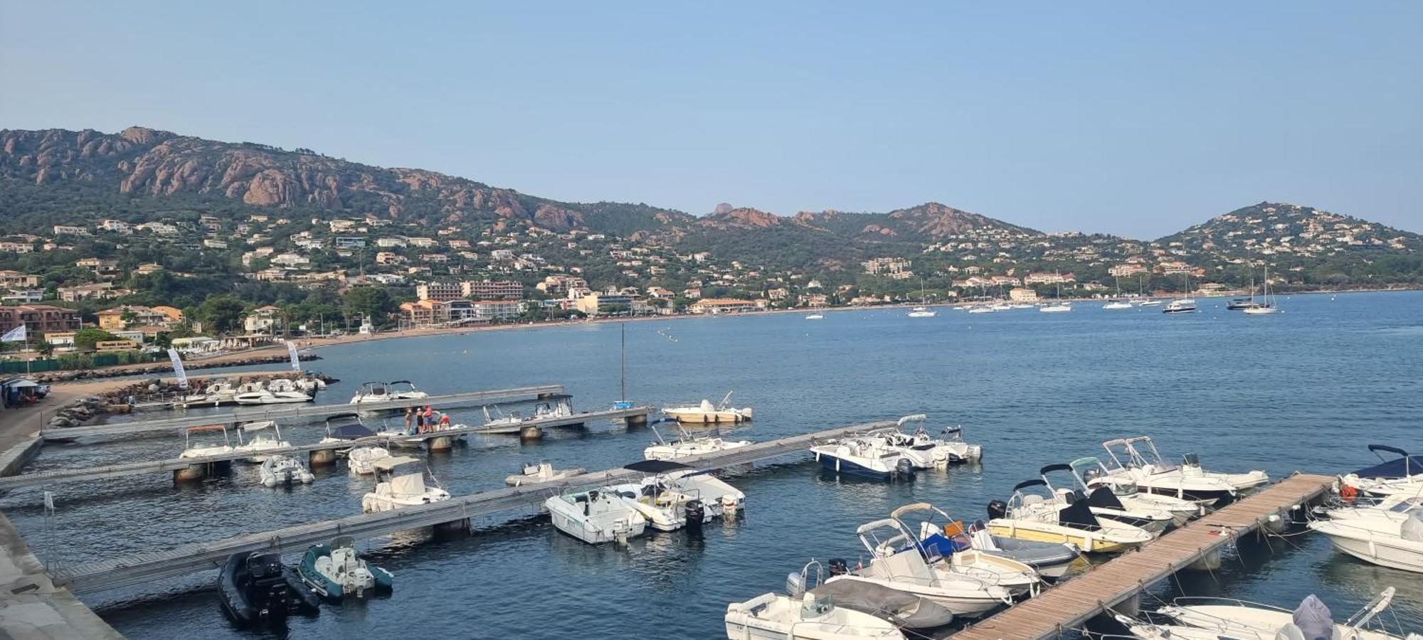 Agay Cap Esterel Le Hameau F2 Clim Plein Sud Dernier Etage Magnifique Vue Mer Saint-Raphaël Exteriör bild