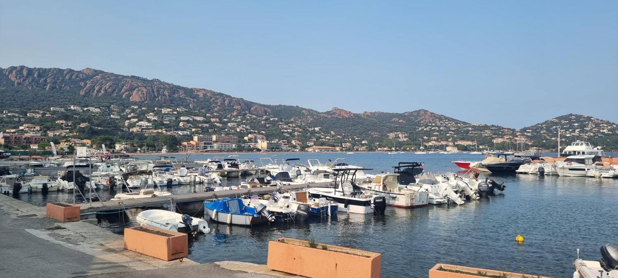 Agay Cap Esterel Le Hameau F2 Clim Plein Sud Dernier Etage Magnifique Vue Mer Saint-Raphaël Exteriör bild