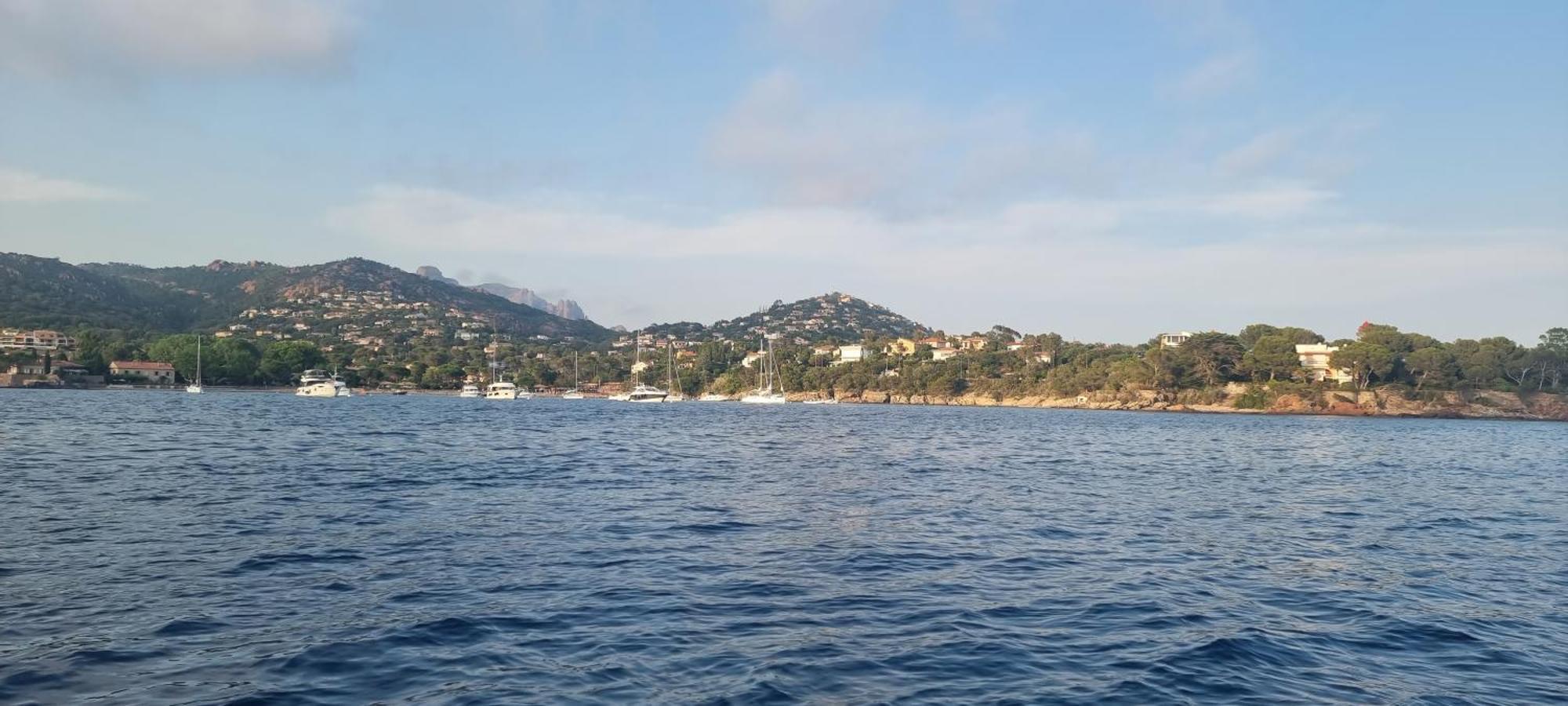 Agay Cap Esterel Le Hameau F2 Clim Plein Sud Dernier Etage Magnifique Vue Mer Saint-Raphaël Exteriör bild