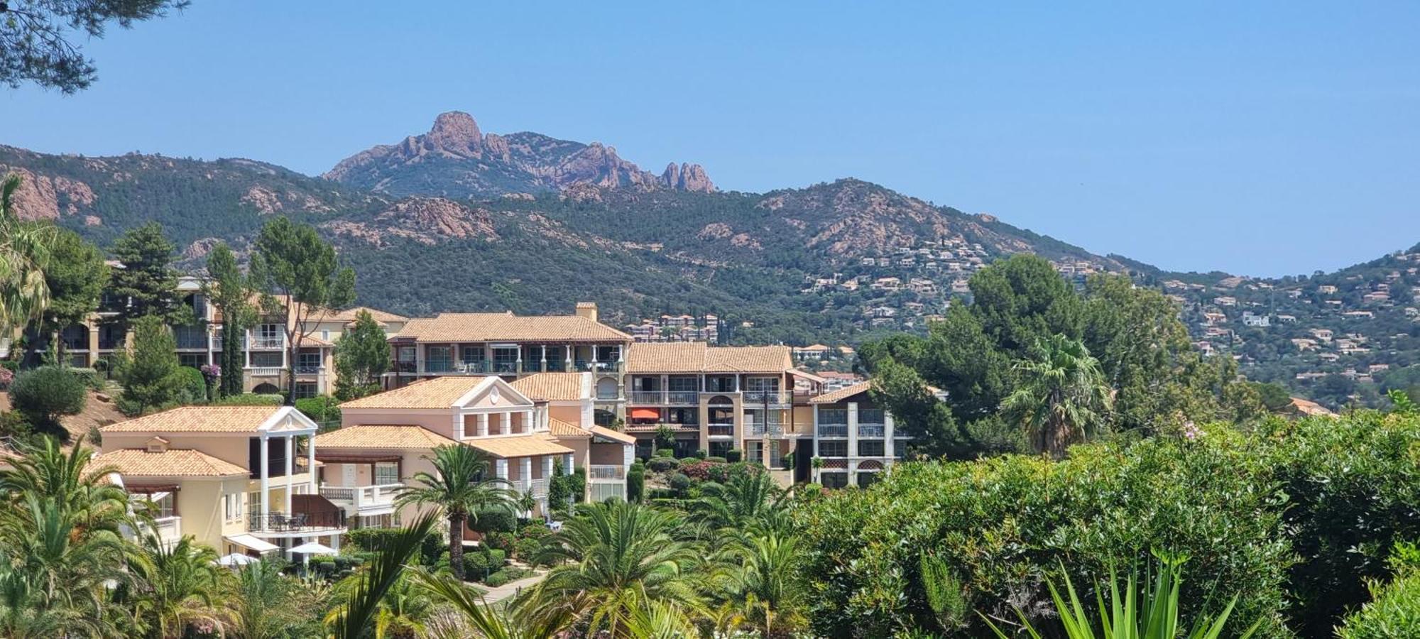 Agay Cap Esterel Le Hameau F2 Clim Plein Sud Dernier Etage Magnifique Vue Mer Saint-Raphaël Exteriör bild